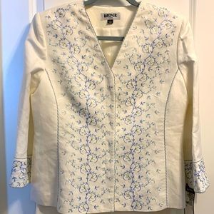 Kasper women’s linen suit. Two pieces. Beautiful